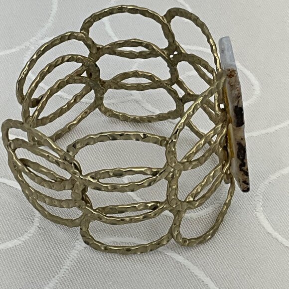 Hammered Brass‎ Cuff Bracelet With Natural Agate Stone Accent - Picture 2 of 4